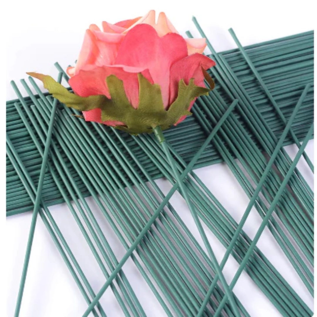 50 個グリーンフローラルワイヤーステム花屋フラワーアレンジ - Wire Stem Florist のレビューと価格